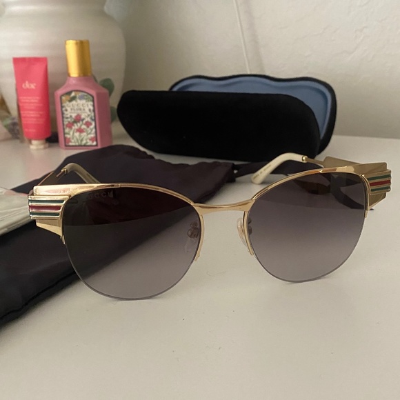 Gucci sunglasses - Picture 1 of 2